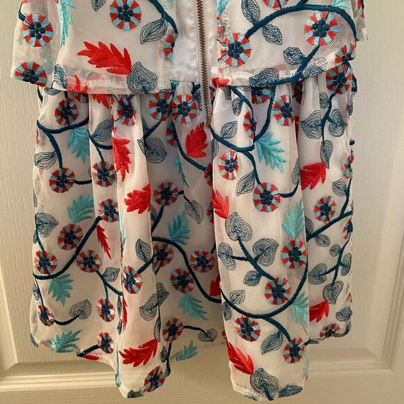 Genuine Kids from Oshkosh Red Green Embroidered Peppermint Swirl Dress Size 4T - Picture 8 of 8